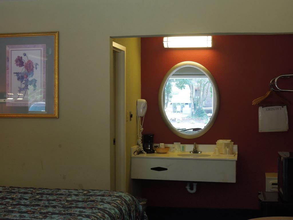 Red Roof Inn Williamsburg Dış mekan fotoğraf